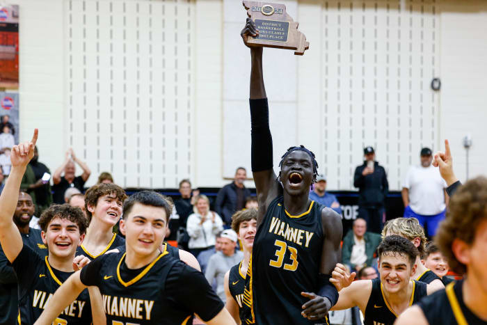 Vianney St. Mary's Missouri boys basketball March 5 2024 Nate Latsch 26451